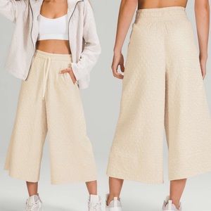 Lululemon Rippled Wide Leg Super-High-Rise Crop
